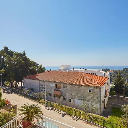 Kate Dadic 3* Ντουμπρόβνικ