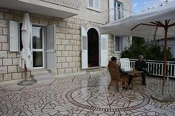 Kate Dadic Guest house 3*