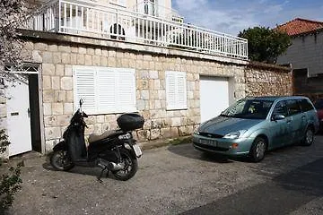 Kate Dadic Dubrovnik
