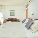 Kate Dadic Konukevi Dubrovnik
