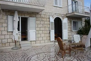 Kate Dadic Dubrovnik