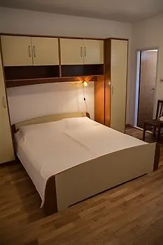 Kate Dadic Guest house 3*
