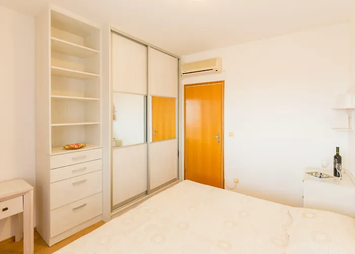 Kate Dadic דוברובניק