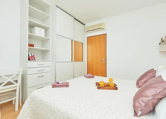 Kate Dadic 3* דוברובניק