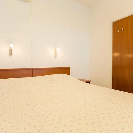 卡特达迪别墅 3*